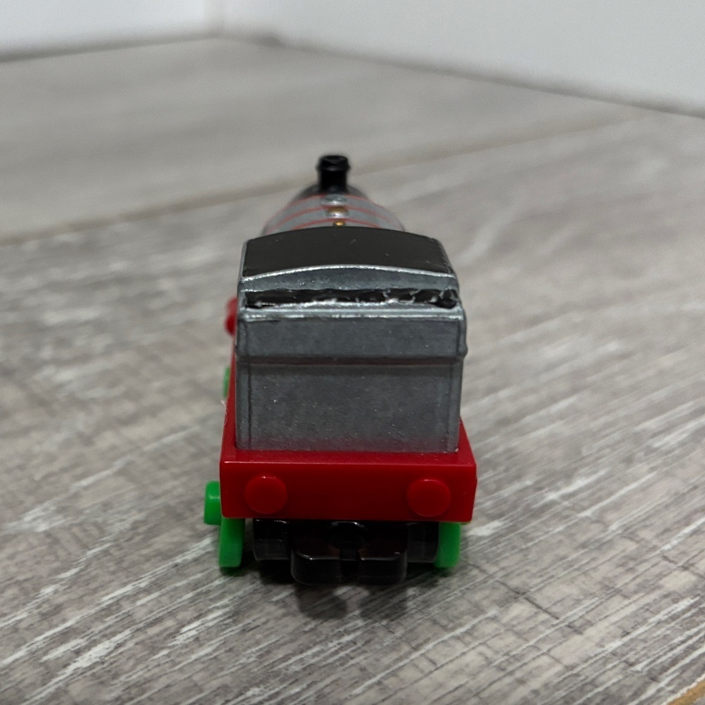 Thomas & Friends Silver Percy with Flames - Picture 4 of 8